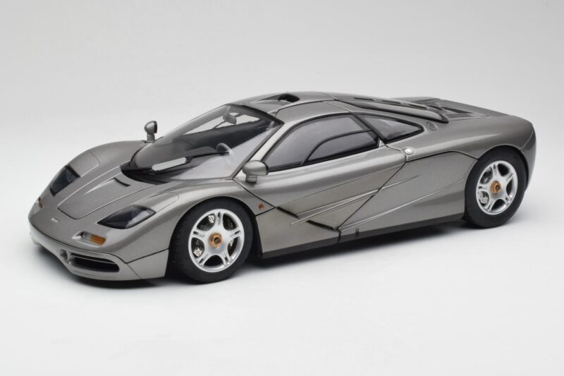 McLaren F1 Dark Silver Minichamps 1:12 530133124 Métal