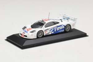 McLaren F1 GTR #9 Fina P. Kox / R. Ravaglia / A. Montermini 24 Hours of Le Mans 1997 Minichamps 1:43 MCLAREN002 Métal — image 2 sur 5