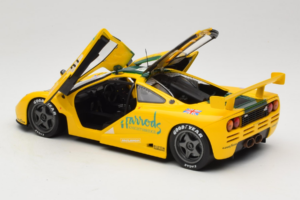McLaren F1 GTR #51 Mach One Racing Le Mans 1995 UT Models 1:18 530151851 Métal — image 5 sur 8