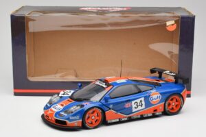 McLaren F1 GTR #34 Gulf Racing 1996 UT Models 1:18 39621 Métal — image 8 sur 8