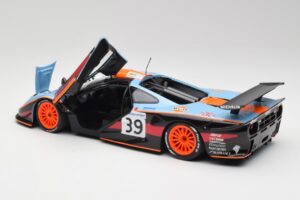 McLaren F1 GTR #39 R. Bellm / A. Gilbert-Scott 24 Hours of Le Mans 1997 Minichamps 1:18 530133739 Métal — image 5 sur 8