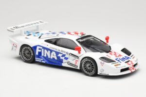 McLaren F1 GTR #8 Team BMW J-J. Lehto / S. Soper FIA GT Championship 1997 UT Models 1:18 39710 Métal — image 6 sur 8
