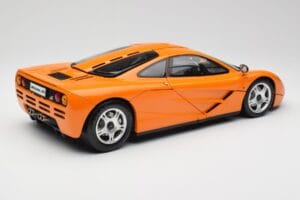 McLaren F1 Orange Minichamps 1:12 530133131 Métal — image 3 sur 9