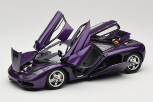 McLaren F1 Violet LCD 1:18 LCD18014-PU Métal — image 2 sur 8