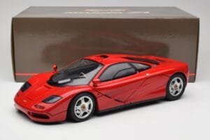 McLaren F1 Rouge Minichamps 1:12 530133125 Métal — image 9 sur 9