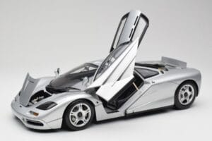 McLaren F1 Argent Minichamps 1:12 530133129 Métal — image 2 sur 8