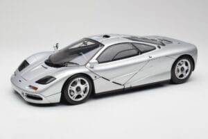 McLaren F1 Argent Minichamps 1:12 530133129 Métal