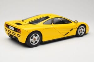 McLaren F1 Jaune Minichamps 1:12 530133121 Métal — image 3 sur 9