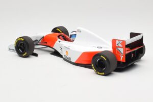 McLaren Ford MP4/8 #7 M. Hakkinen 1993 Minichamps 1:18 530931837 Métal — image 5 sur 6