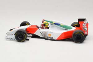 McLaren MP4/8 Ford #8 A. Senna Winner Australian GP 1993 Minichamps 1:18 540933838 Métal — image 4 sur 7