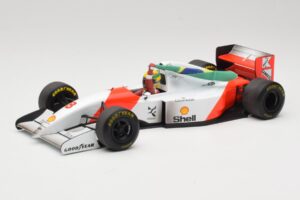 McLaren MP4/8 Ford #8 A. Senna Winner Australian GP 1993 Minichamps 1:18 540933838 Métal
