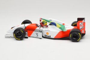 McLaren MP4/8 Ford #8 A. Senna Winner European GP Donington 1993 Minichamps 1:18 540931848 Métal — image 3 sur 6