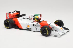 McLaren MP4/8 Ford #8 A. Senna Winner European GP Donington 1993 Minichamps 1:18 540931848 Métal — image 4 sur 6