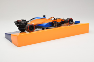 McLaren MCL35M Mercedes #3 D. Ricciardo McLaren F1 Team Bahrain Grand Prix 2021 Minichamps 1:18 533211803 Résine — image 3 sur 7