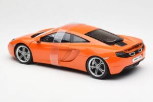 McLaren MP4-12C Orange AUTOart 1:18 76006 Métal — image 7 sur 8