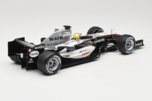 McLaren MP4-20 Mercedes #10 J.P. Montoya F1 2005 Minichamps 1:18 B66962338 Métal — image 2 sur 6