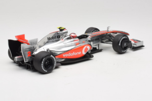 McLaren MP4-24 Mercedes #2 H. Kovalainen F1 2009 Minichamps 1:18 503091802 Métal — image 2 sur 7