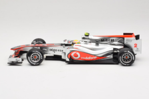 McLaren MP4-25 Mercedes #2 L. Hamilton Vodafone McLaren F1 2010 Minichamps 1:18 530101802 Métal — image 3 sur 7