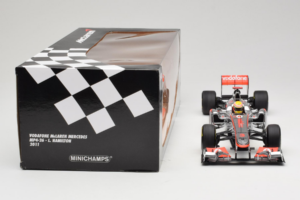 McLaren MP4-26 Mercedes #3 L. Hamilton Vodafone McLaren F1 2011 Minichamps 1:18 530111803 Métal — image 7 sur 7