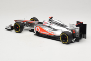 McLaren MP4-27 Mercedes #3 J. Button Vodafone McLaren Showcar F1 2012 Minichamps 1:18 530121873 Métal — image 5 sur 7