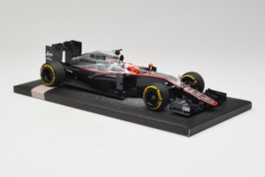 McLaren MP4-30 Honda #22 J. Button McLaren Honda F1 Team Australian Grand Prix 2015 Minichamps 1:18 537151822 Métal — image 4 sur 7