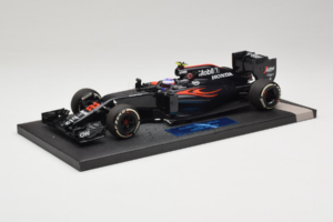 McLaren MP4-31 Honda #22 J. Button McLaren Honda F1 Team Chinese Grand Prix 2016 Minichamps 1:18 537161822 Métal — image 2 sur 7