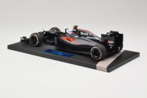 McLaren MP4-31 Honda #22 J. Button McLaren Honda F1 Team Chinese Grand Prix 2016 Minichamps 1:18 537161822 Métal — image 5 sur 7