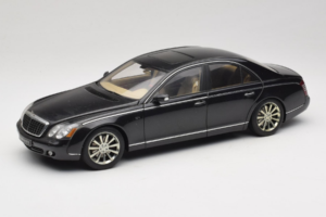 Maybach 57S Noir AUTOart 1:18 76156 Métal