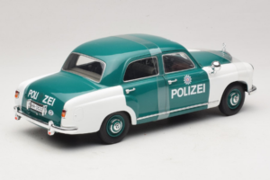 Mercedes 180 Ponton Polizei Revell 1:18 8863 Métal — image 2 sur 6