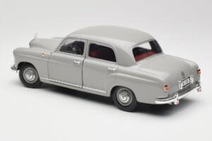 Mercedes 180 W120 Ponton Graphite Grey Revell 1:18 08974 Métal — image 7 sur 8
