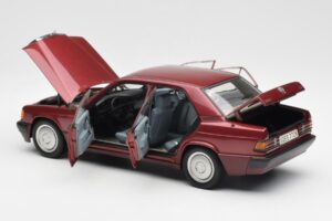 Mercedes 190E W201 2.0 Rouge Dealer Edition AUTOart 1:18 B66040383 Métal — image 5 sur 8