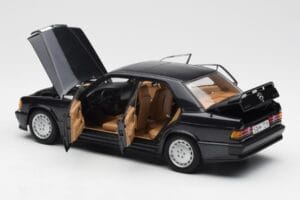 Mercedes 190E 2.3-16 W201 Bleu Noir Metallic AUTOart 1:18 76122 Métal — image 5 sur 8
