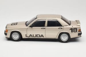 Mercedes 190E 2.3-16 W201 #1 N. Lauda Race of Champions Nurburgring 1984 AUTOart 1:18 88431 Métal — image 4 sur 8
