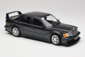Mercedes 190E W201 2.5-16 EVO 2 Noir Metallic Minichamps 1:18 155036100 Métal — image 4 sur 6
