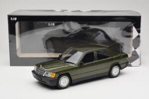 Mercedes 190E W201 Vert Métallisé Minichamps 1:18 155037001 Métal — image 6 sur 6