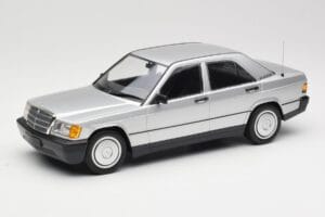 Mercedes 190E W201 Argent Minichamps 1:18 155037004 Métal