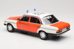 Mercedes 200 W123 Ambulance Blanc Norev 1:18 183834 Métal — image 6 sur 8