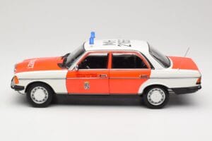 Mercedes 200 W123 Ambulance Blanc Norev 1:18 183834 Métal — image 7 sur 8