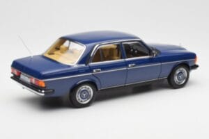 Mercedes 200 W123 Surf Bleu Norev 1:18 183710 Métal — image 3 sur 8