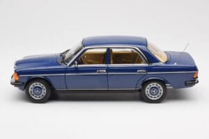 Mercedes 200 W123 Surf Bleu Norev 1:18 183710 Métal — image 4 sur 8