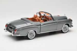 Mercedes 220 SE W128 Cabriolet Grey Metallic Sun Star 1:18 3352-M1 Métal — image 3 sur 8