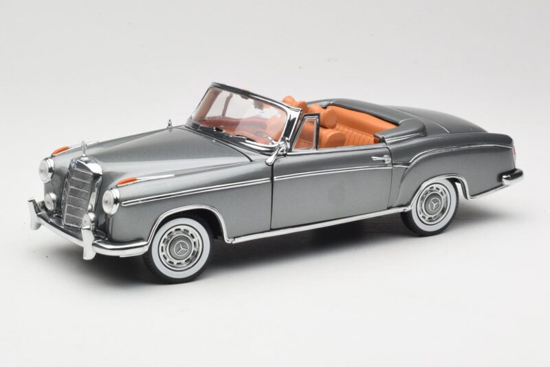 Mercedes 220 SE W128 Cabriolet Grey Metallic Sun Star 1:18 3352-M1 Métal