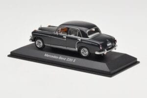 Mercedes 220S W180 Gris Clair Minichamps 1:43 B66040534 Métal — image 3 sur 4