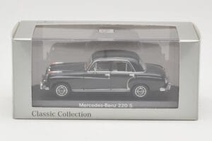 Mercedes 220S W180 Gris Clair Minichamps 1:43 B66040534 Métal — image 4 sur 4