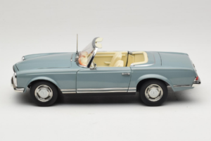 Mercedes 230 SL W113 Horizon Blue Norev 1:18 183992 Métal — image 4 sur 9
