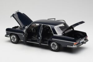 Mercedes 280 SE W108 Midnight Bleu Norev 1:18 B66040597 Métal — image 5 sur 8