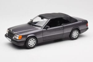 Mercedes 300 CE-24 W124 Cabriolet Violet Metallic Norev 1:18 183567 Métal — image 3 sur 10