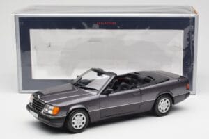 Mercedes 300 CE-24 W124 Cabriolet Violet Metallic Norev 1:18 183567 Métal — image 10 sur 10