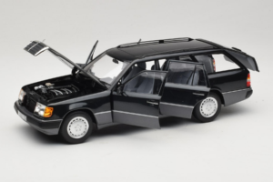 Mercedes 300 D W124 Break Noir Norev 1:18 183960 Métal — image 2 sur 8