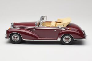 Mercedes 300 SC W188 Cabriolet Rouge Foncé KK-Scale 1:18 KKDC180942 Métal — image 3 sur 6